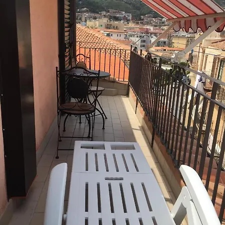 Sole Πανσιόν Cefalù